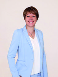 Claudia Halmes-Coumont, directeur, LALUX-Vie.