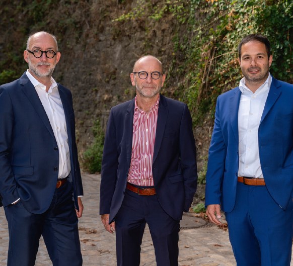 De g. à dr. : Guy Wollwert, Marco Goeler et Augustin Bascuas, membres de l’équipe spécialisée dans le financement d’entreprises, SNCI. Photo-Focalize/Emmanuel Claude